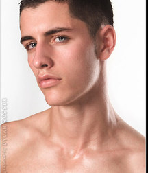 Vince and Vincent Muscle Studs Set 58f01a4c90d52.jpg
