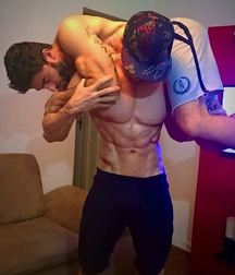 Bromance 07 58f7e0ecbf149.jpg