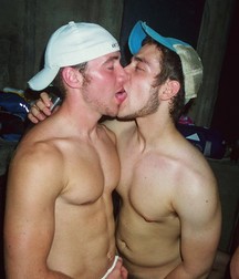 Bromance 09 59496310a7ab4.jpg