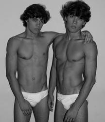 Twin Brothers 04 599c9c6fdb9bf.jpg