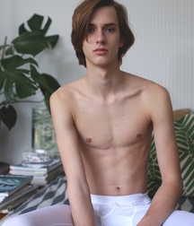 Long Hair Boys 35 59a5c46aa4b0f.jpg