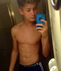 Selfie Time 18 59aa5f45d6e1a.jpg