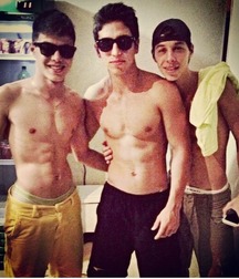 Twin Brothers 05 5a77c930ab34b.jpg