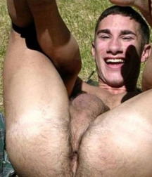 Twin Brothers 05 5a77c9579f9cc.jpg