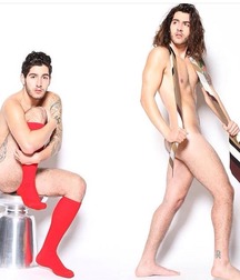 Twin Brothers 05 5a77c9604bcc9.jpg