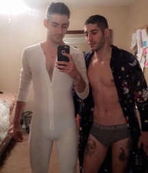 Twin Brothers 06 5a8c8ec9262aa.jpg