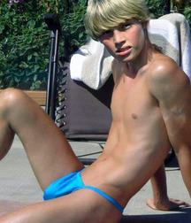 Skinny Boys 01 5a8c9aee40c50.jpg