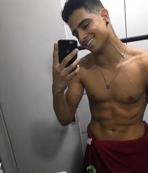 Skinny Boys 01 5a8c9af026ecc.jpg