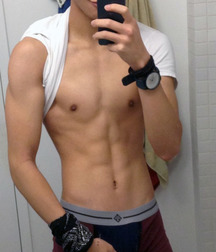 Skinny Boys 01 5a8c9af20f2f9.jpg