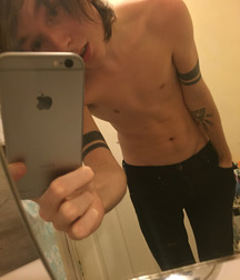 Long Hair Boys 41 5a8ca1c7e9c7c.jpg