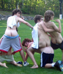 Bromance 13 5a8ca3578a66b.jpg
