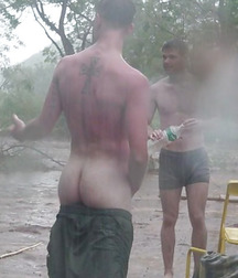 Bromance 13 5a8ca35e758e9.jpg