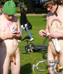 Bromance 13 5a8ca38386493.jpg