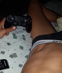Geek Boys 30 5a8ca524b6e6c.jpg