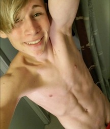 Skinny Boys 03 5a95dc33a68af.jpg
