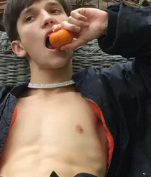 Skinny Boys 04 5abaa3fe303b5.jpg