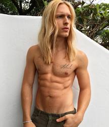 Long Hair Boys 44 5abaaf3794060.jpg