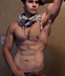 Geek Boys 34 5abc131e34c89.jpg