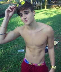 Skinny Boys 05 5abc665b86691.jpg