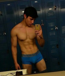 Undies 40 5abd67a9b18ac.jpg