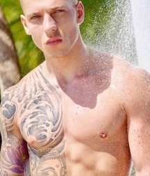 Tattoos 25 5abd688cf0e08.jpg