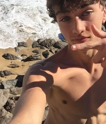 Selfie Time 27 5abd6bd1c44f9.jpg