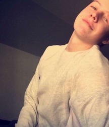 Selfie Time 27 5abd6bd7b704e.jpg