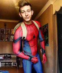 Geek Boys 35 5abd726b3b9d2.jpg