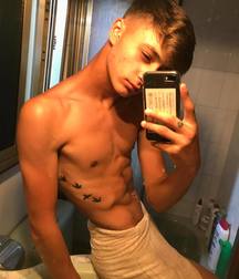 Tattoos 26 5ac9df5d8b7ab.jpg