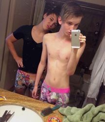 Skinny Boys 06 5ac9ecbb9efa2.jpg
