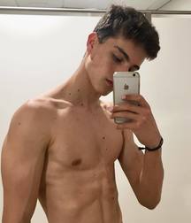 Skinny Boys 06 5ac9ecc571b5e.jpg