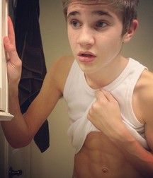 Skinny Boys 06 5ac9ece1ad679.jpg
