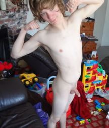 Long Hair Boys 48 5ac9f120d8d3e.jpg