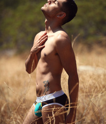Undies 46 5b7645b6add19.jpg