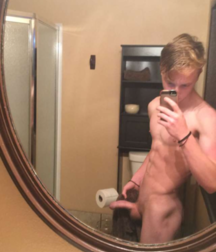 Selfie Time 31 5b91892c69fe9.png