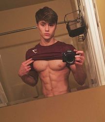 David Laid 01 5b935601b768f.jpg