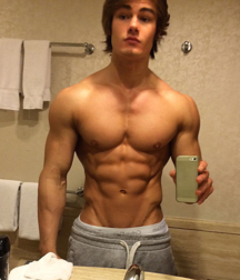 David Laid 01 5b93562883179.png