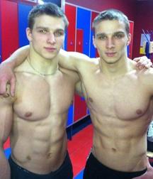 Twin Brothers 10 5b9c391fa8d90.jpg