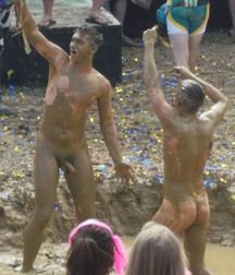 Bromance 08 5b9cae6e76604.jpg