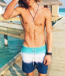 Long Hair Boys 50 5b9d954824b5e.jpg