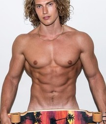 Long Hair Boys 50 5b9d954955735.jpg
