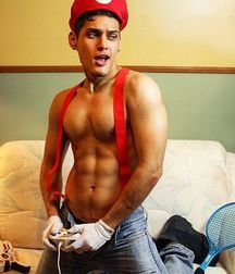Geek Boys 39 5b9d9aead99c0.jpg