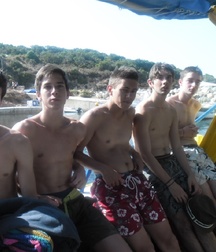 Bromance 09 5b9d9d9c83f80.jpg