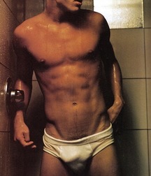Undies 50 5ba061c3d70b2.jpg