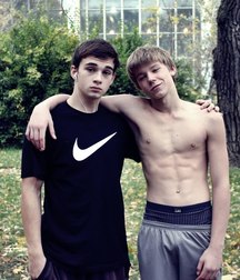 Bromance 10 5ba3567c3fc8d.jpg