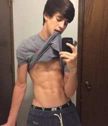 Skinny Boys 11 5ba3643d63b28.jpg