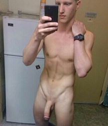 Skinny Boys 11 5ba36494f13d4.jpg