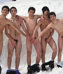 Bromance 11 5bcada9ead96b.jpg