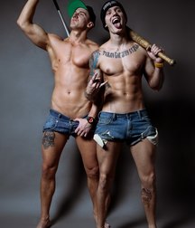 Bromance 12 5bcbce2801b14.jpg