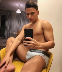 Undies 55 5bcd2a1a08186.jpg